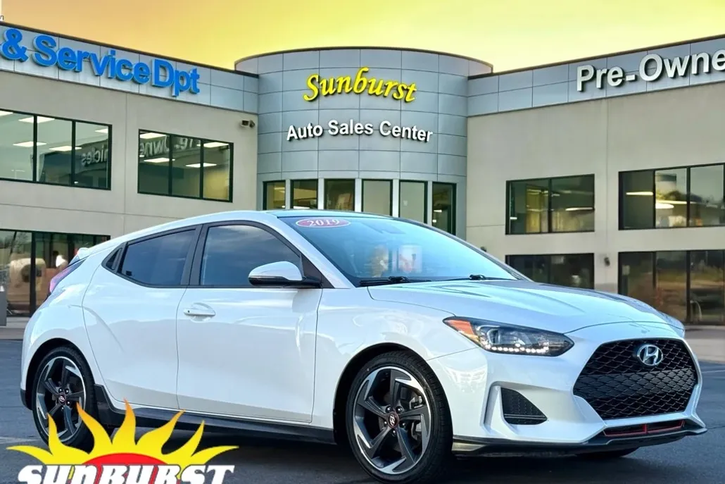 2019 Hyundai Veloster R-Spec Turbo Ultimate photo 1