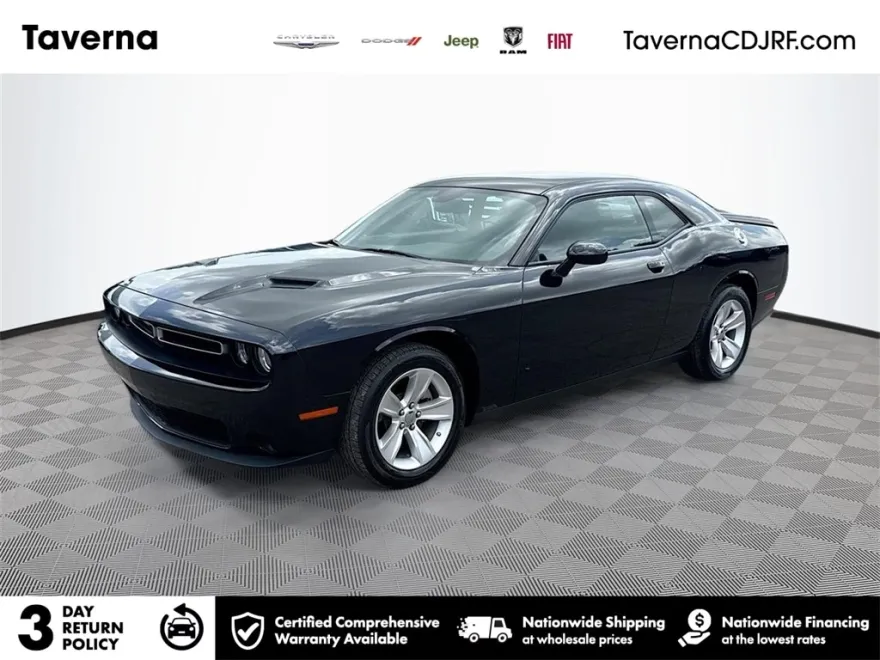 2023 Dodge Challenger SXT photo 1