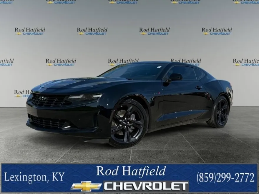 2021 Chevrolet Camaro LT1 photo 1