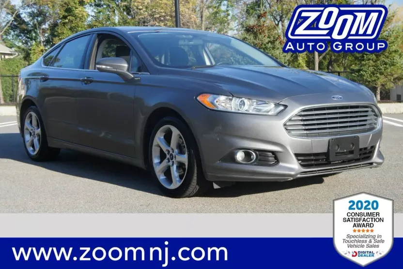 2014 Ford Fusion SE photo 1