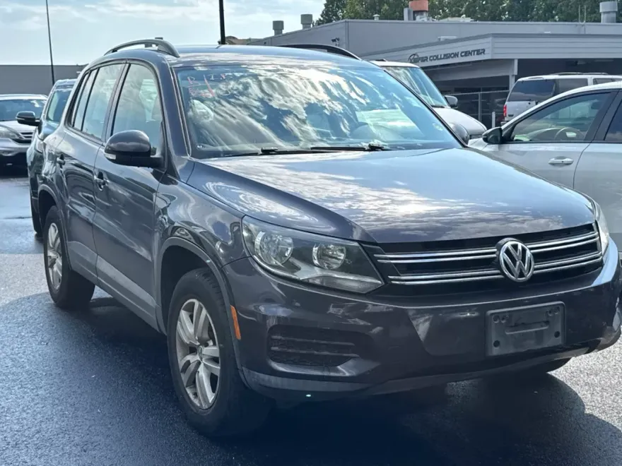 2016 Volkswagen Tiguan R-Line SEL photo 1