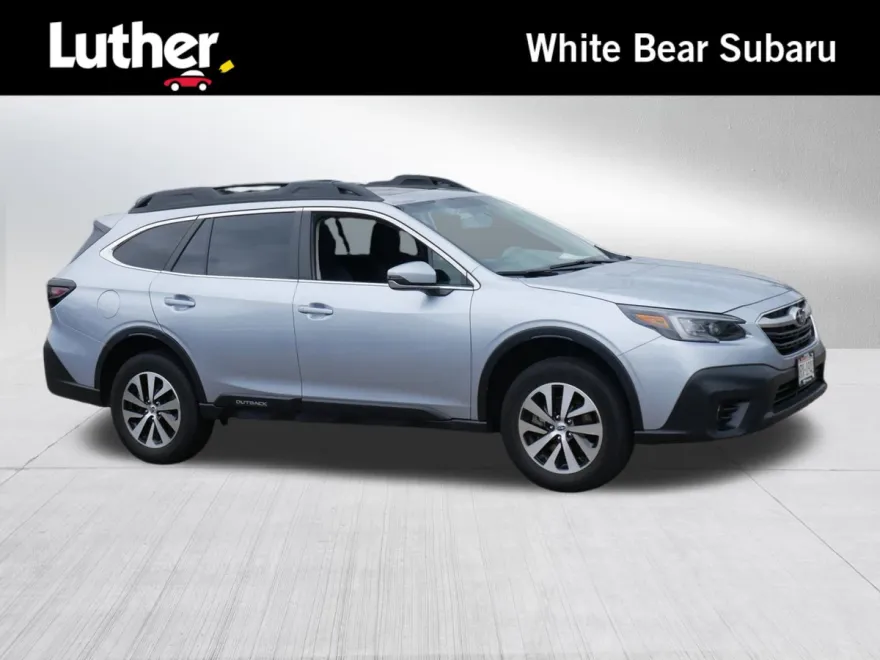 2022 Subaru Outback Premium photo 1