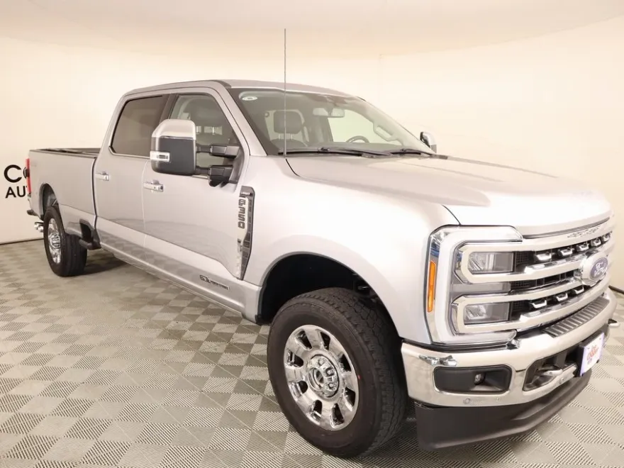 2023 Ford F-350 Lariat photo 1
