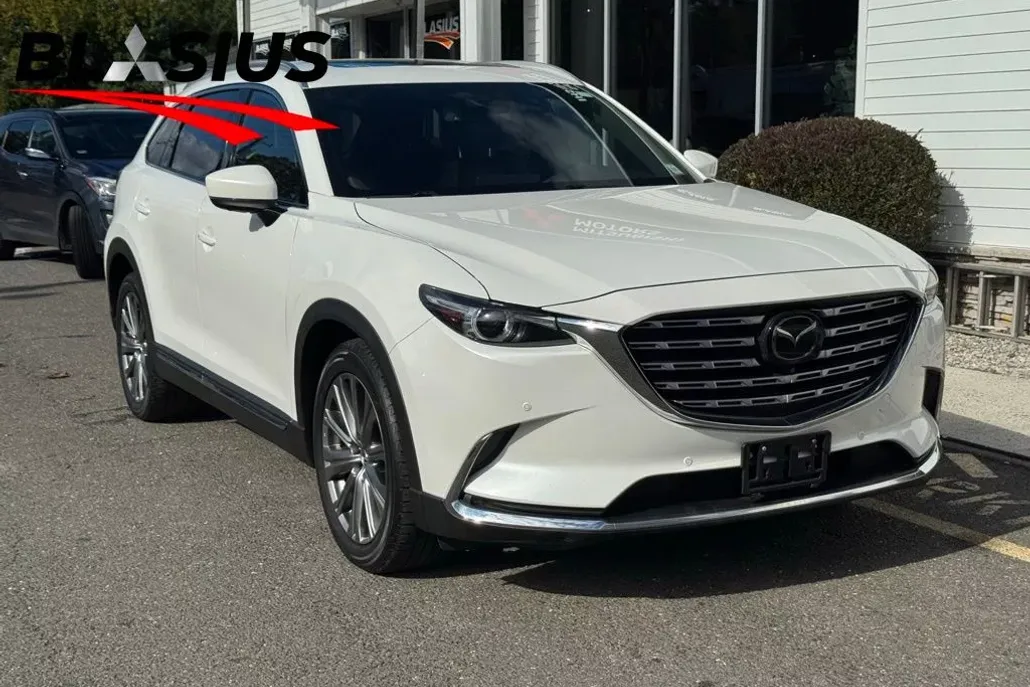 2021 Mazda CX-9 Signature photo 1