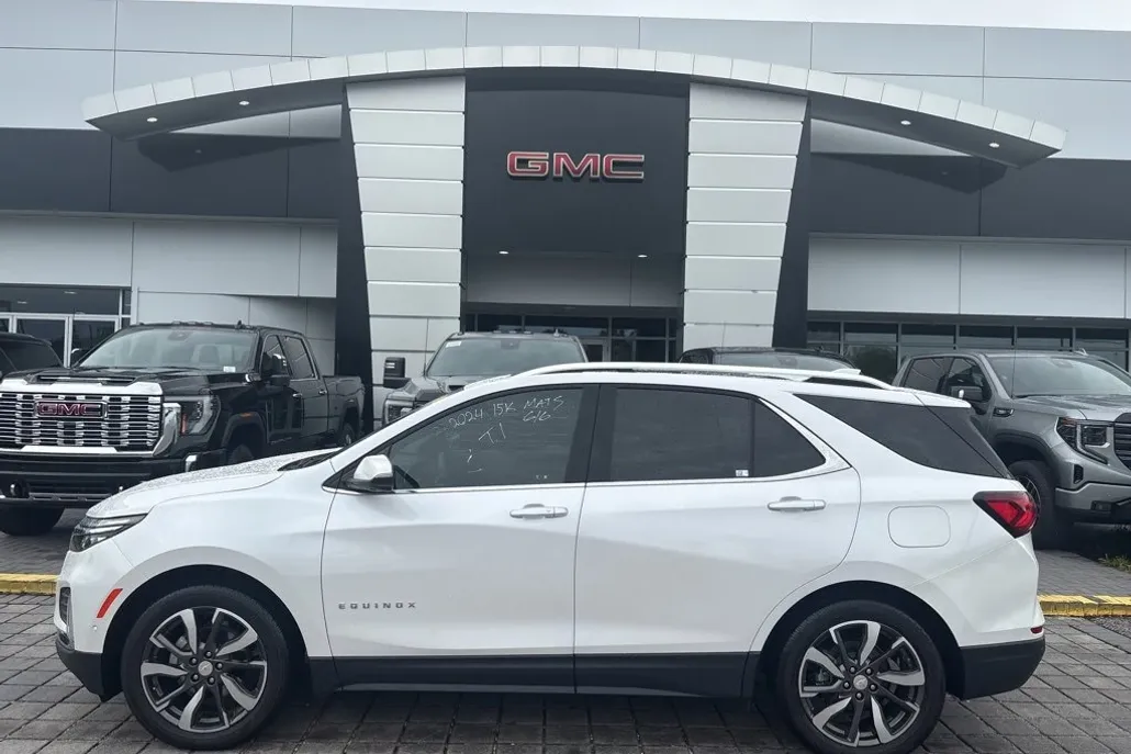2024 Chevrolet Equinox Premier photo 1