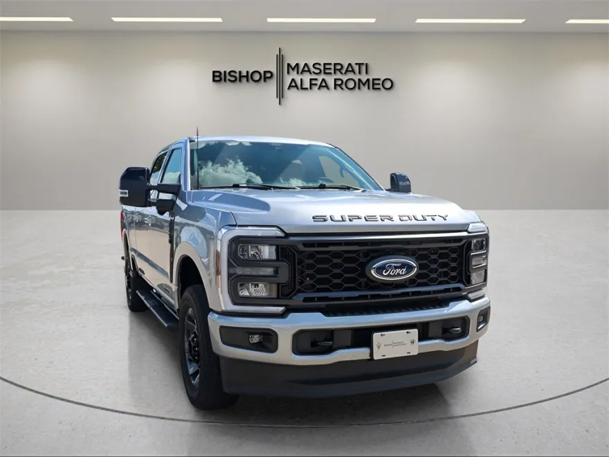 2024 Ford F-250 photo 1