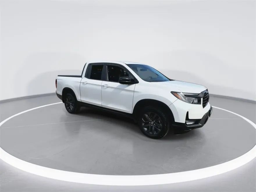 2023 Honda Ridgeline Sport photo 1