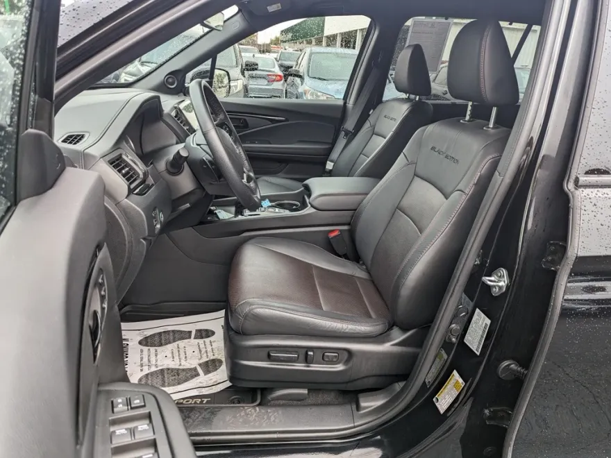 2024 Honda Passport Black Edition photo 1