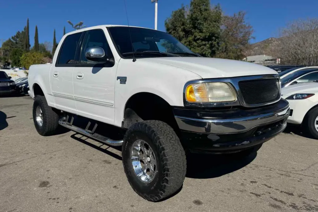 2001 Ford F-150 XLT photo 1