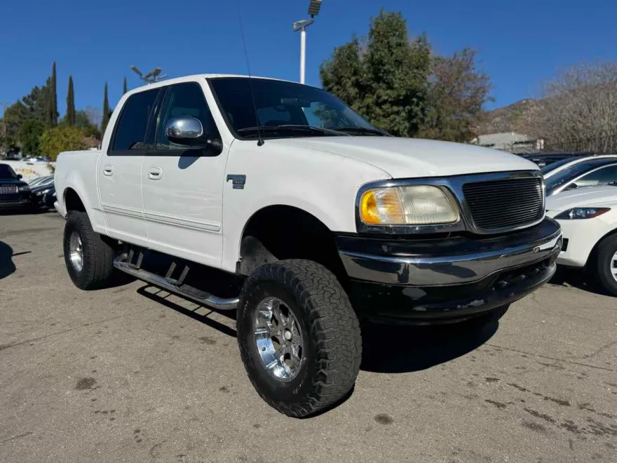2001 Ford F-150 XLT photo 1