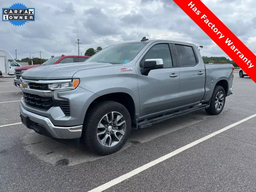 2024 Chevrolet Silverado 1500 LT photo 1