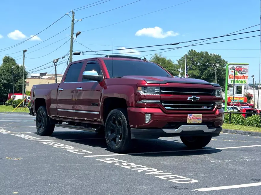 2017 Chevrolet Silverado 1500 LTZ photo 1