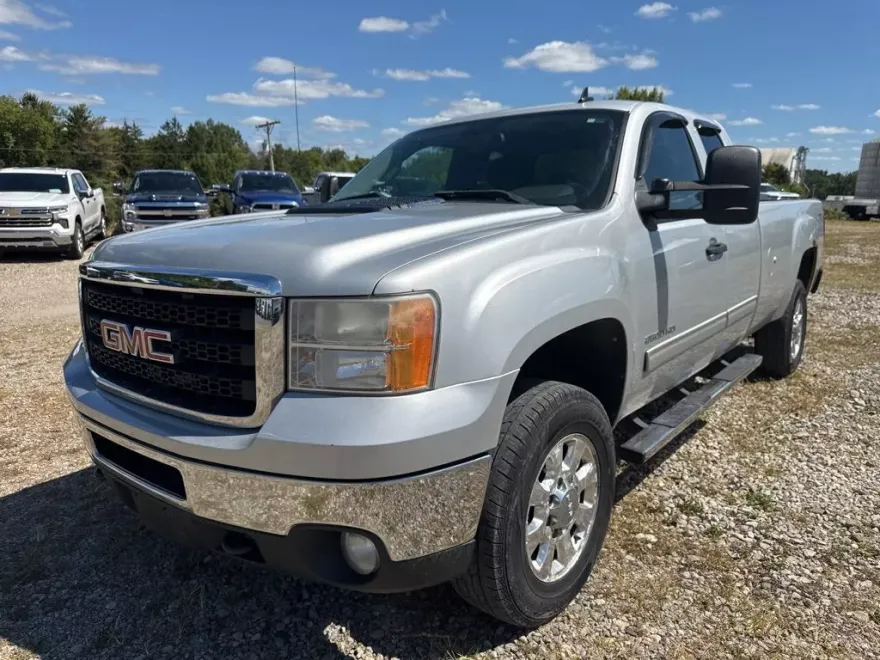 2011 Gmc Sierra 2500 HD SLE photo 1