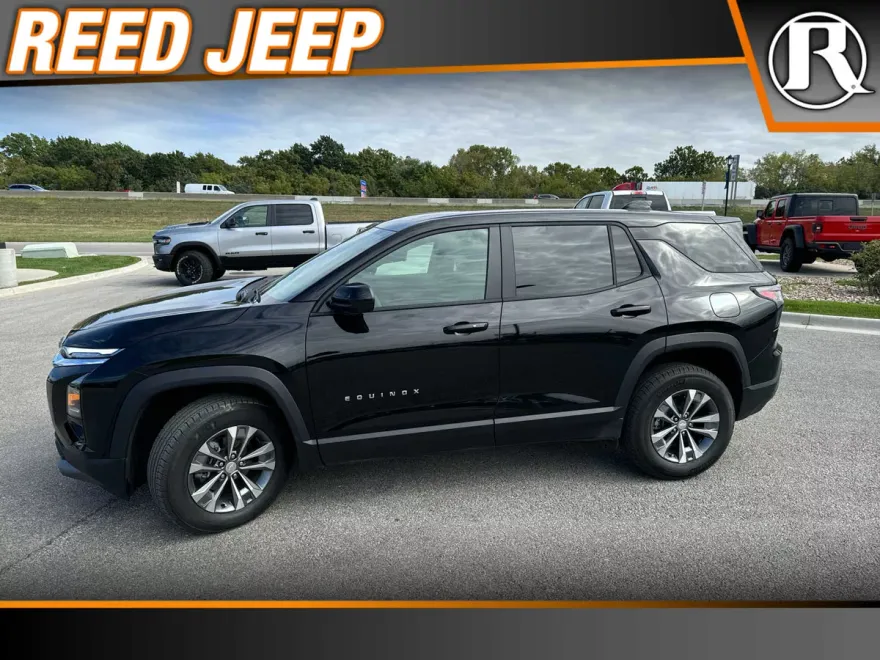 2026 Chevrolet Equinox LT photo 1