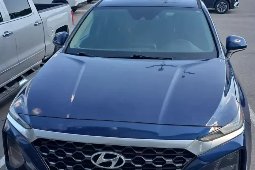 2020 Hyundai Santa Fe SE photo 1