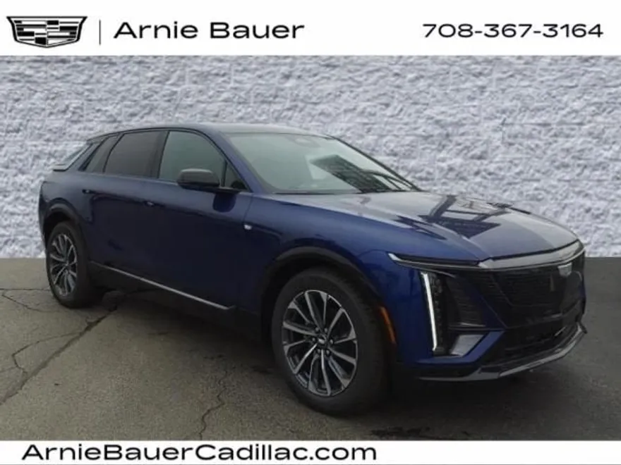 2025 Cadillac Lyriq Sport photo 1