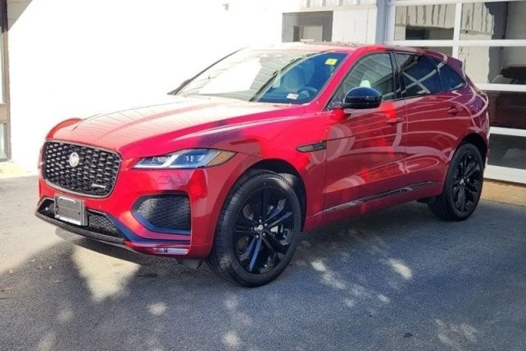 2024 Jaguar F-PACE P250 R-Dynamic S photo 1