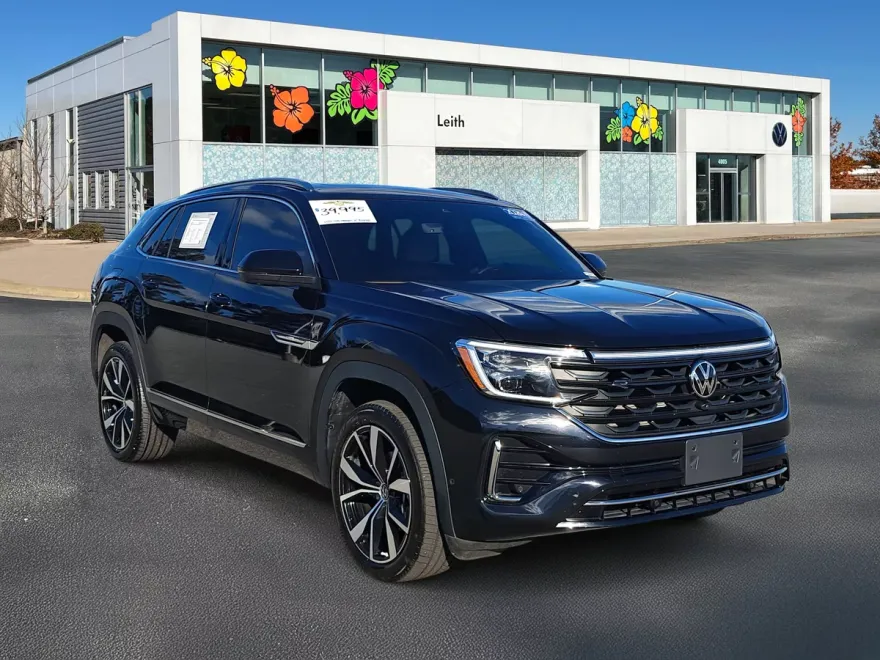 2024 Volkswagen Atlas Cross Sport SEL Premium R-Line photo 1
