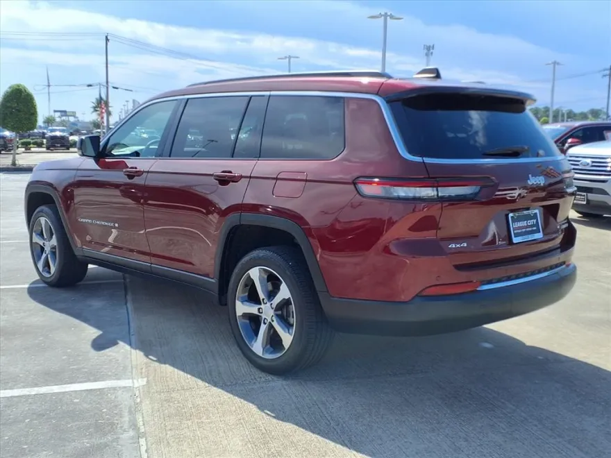2024 Jeep Grand Cherokee Limited photo 1
