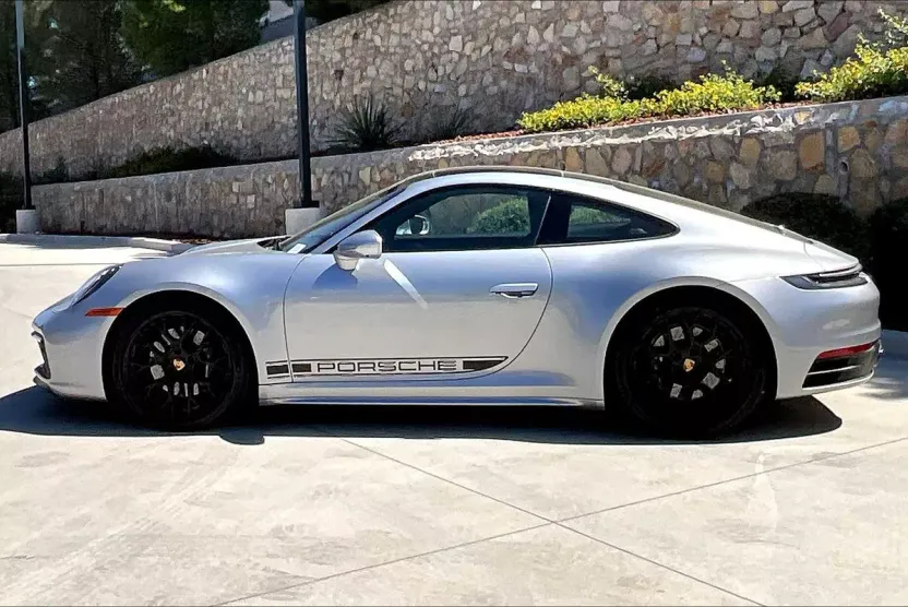 2023 Porsche 911 S photo 1