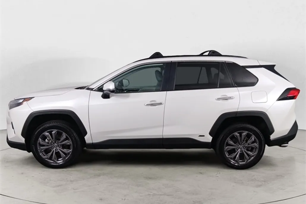 2022 Toyota RAV4 Hybrid Limited photo 1