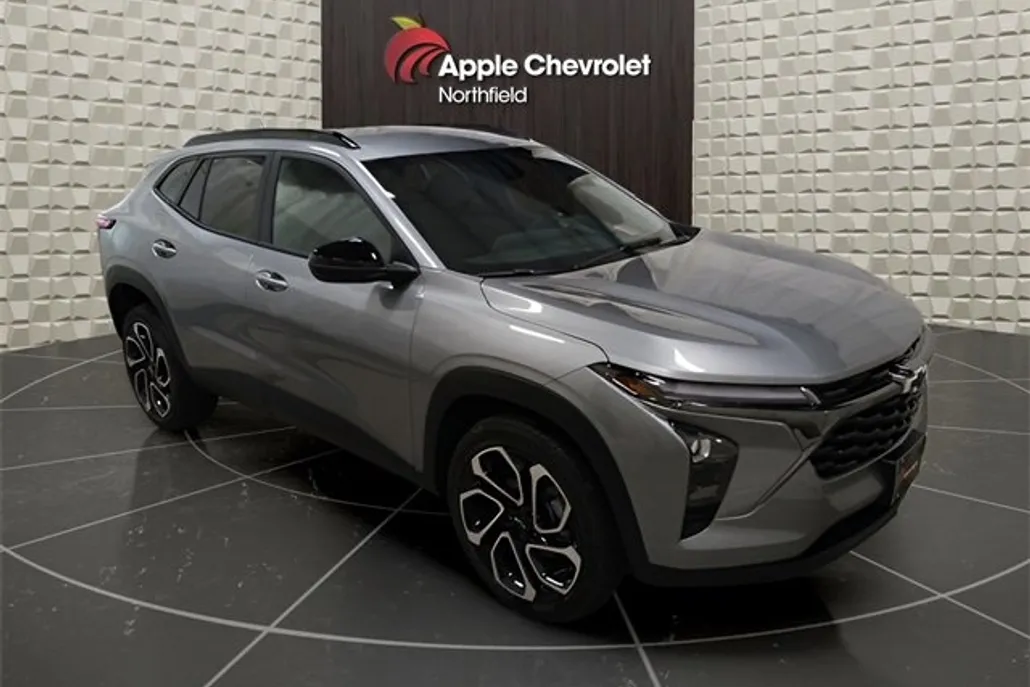 2025 Chevrolet Trax photo 1