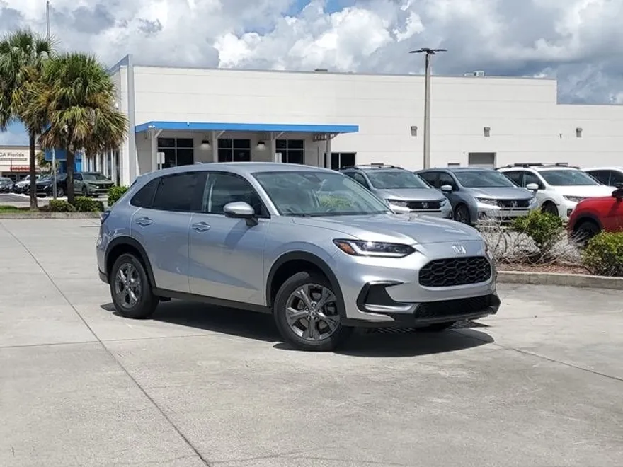 2026 Honda HR-V LX photo 1