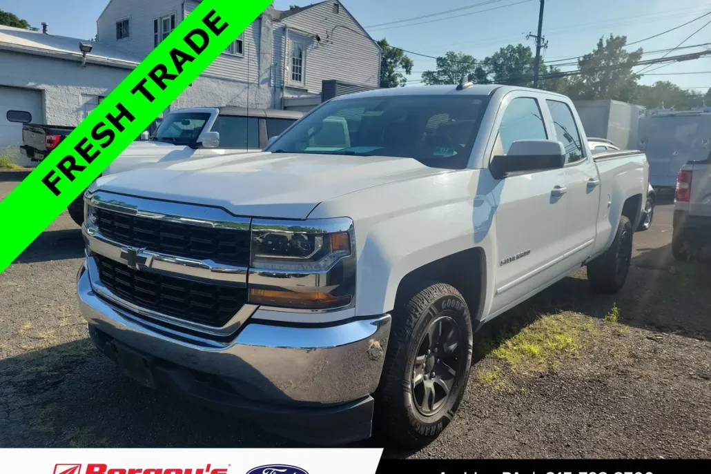 2018 Chevrolet Silverado 1500 LT photo 1