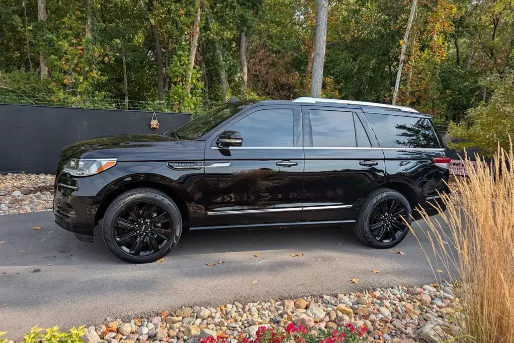 2022 Lincoln Navigator Reserve photo 1