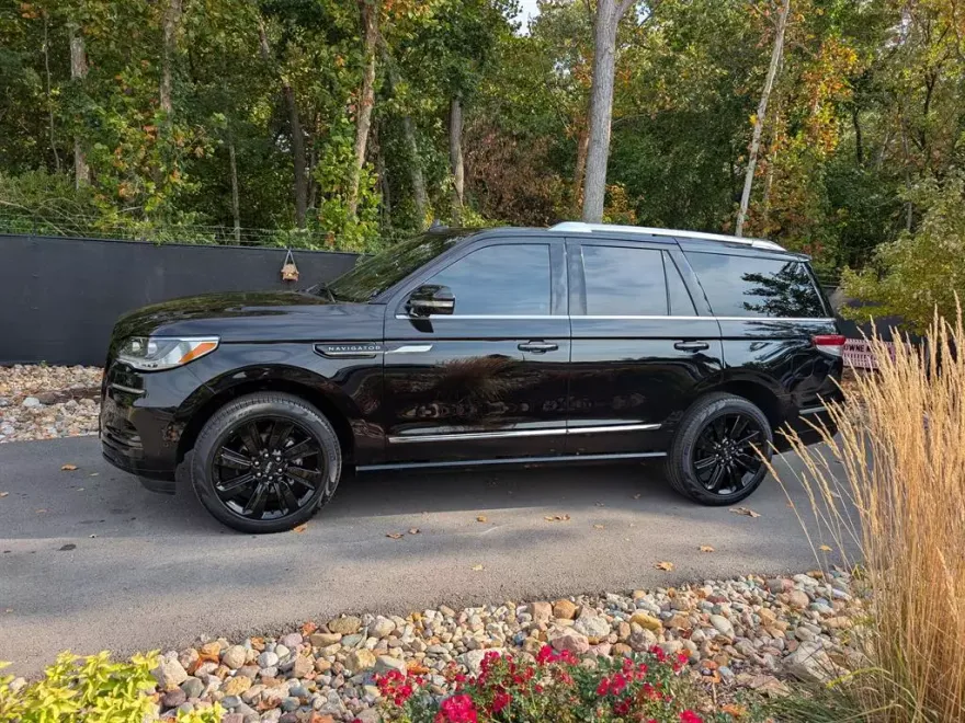 2022 Lincoln Navigator Reserve photo 1
