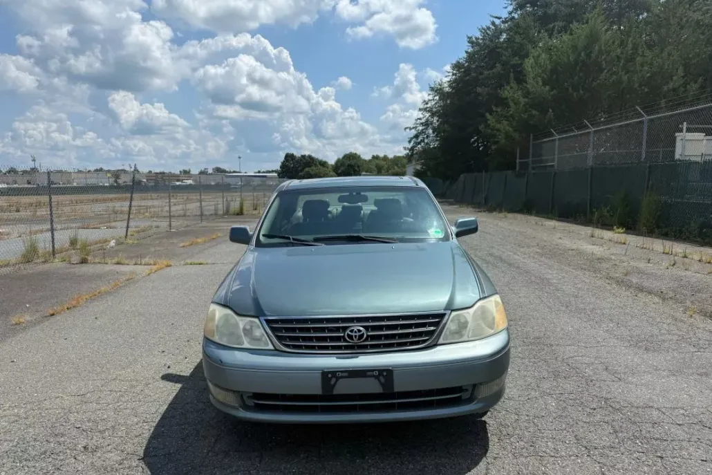 2003 Toyota Avalon XLS photo 1