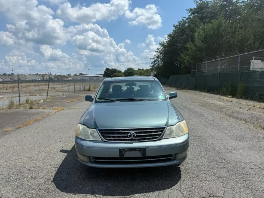 2003 Toyota Avalon XLS photo 1