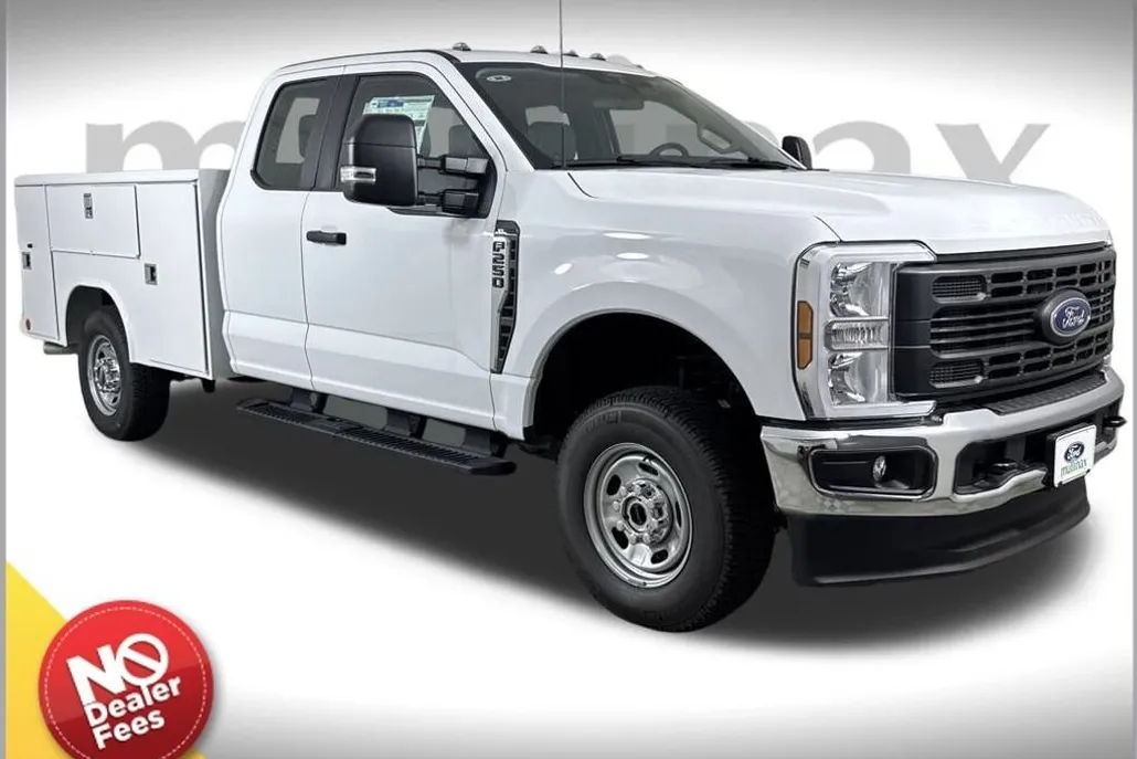 2025 Ford F-250 XL photo 1