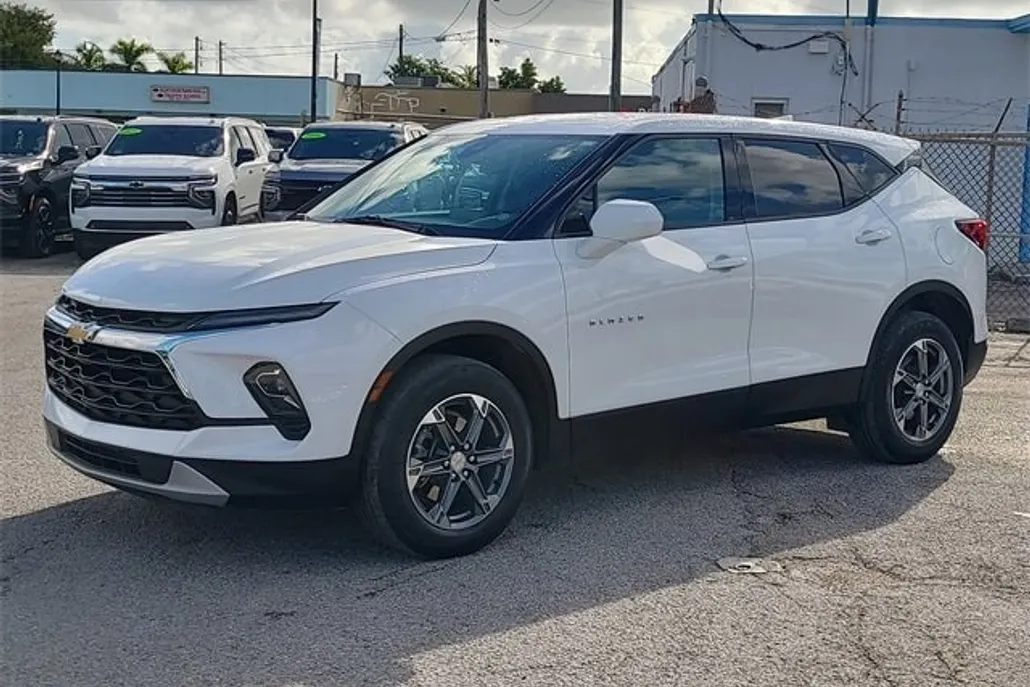 2023 Chevrolet Blazer 2LT photo 1