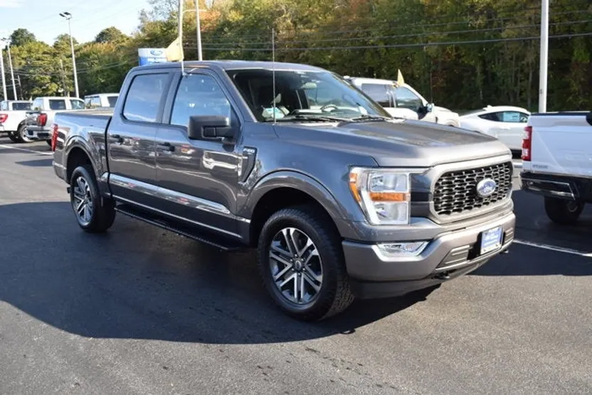 2022 Ford F-150 XL photo 1
