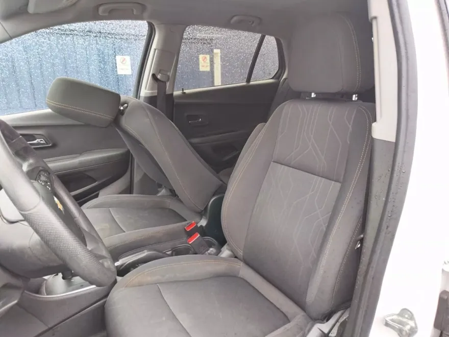2017 Chevrolet Trax LT photo 12