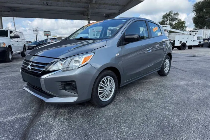 2021 Mitsubishi Mirage ES photo 1