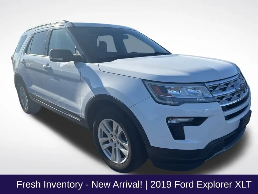 2019 Ford Explorer XLT photo 1