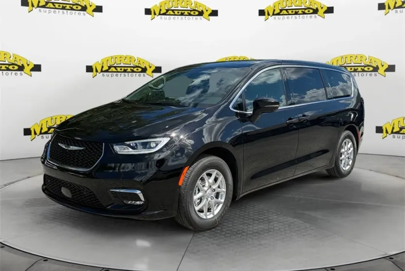 2026 Chrysler Pacifica photo 1