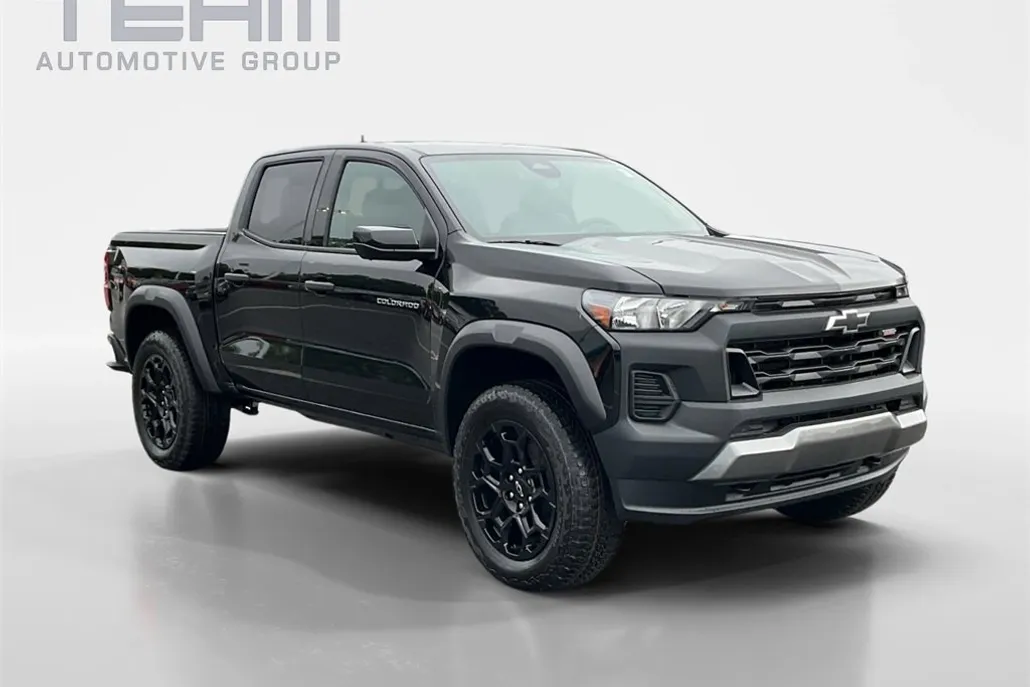 2026 Chevrolet Colorado Trail Boss photo 1