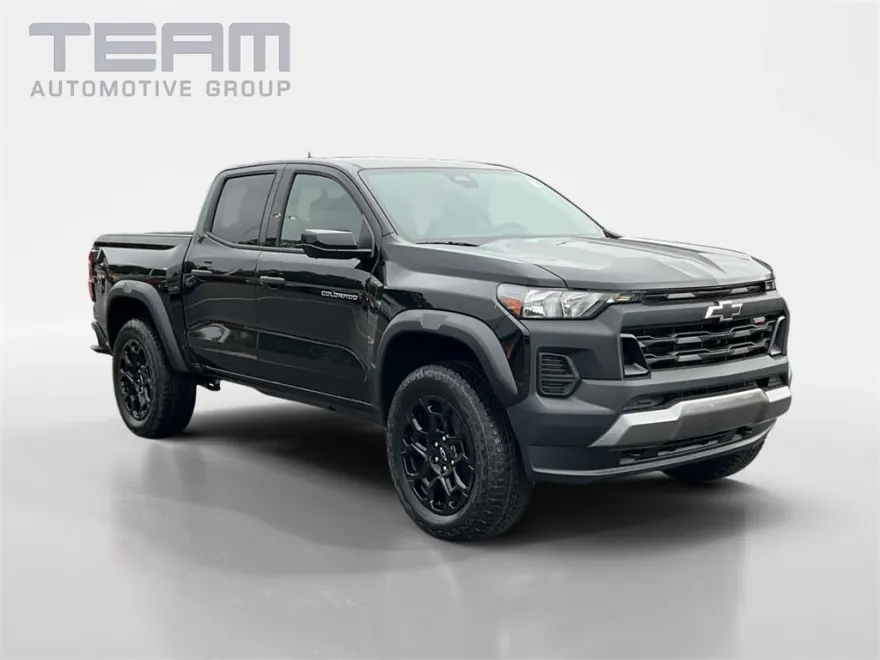 2026 Chevrolet Colorado Trail Boss photo 1