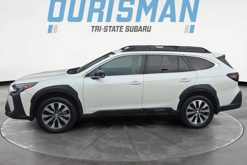 2023 Subaru Outback Limited photo 1