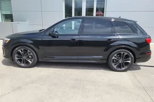 2025 Audi Q7 Premium Plus photo 2