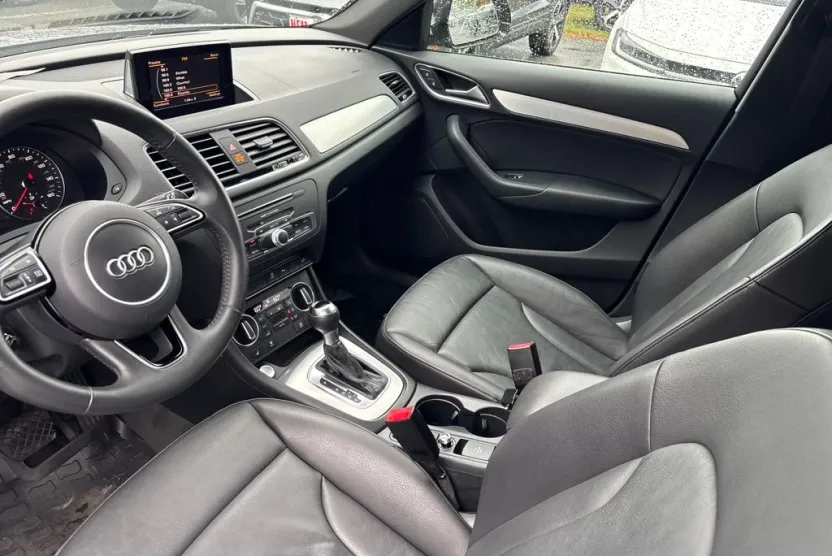 2018 Audi Q3 Premium photo 1