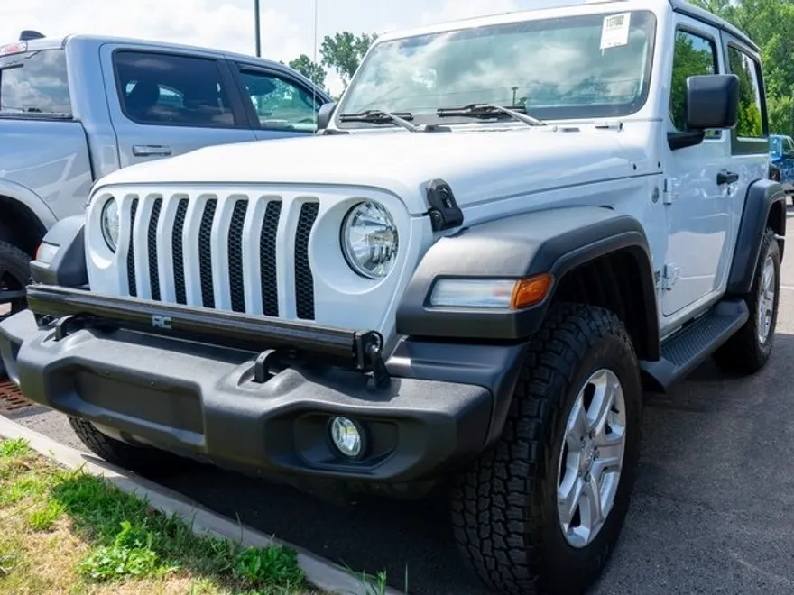 2020 Jeep Wrangler Sport S photo 1