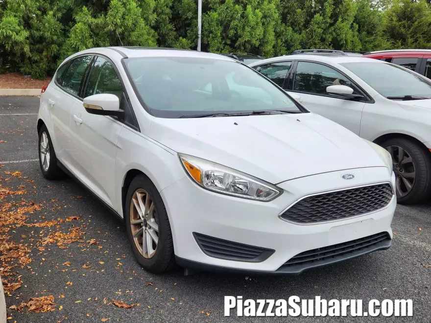 2016 Ford Focus SE photo 1