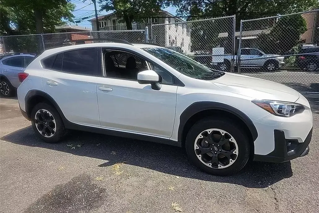 2022 Subaru Crosstrek Premium photo 1