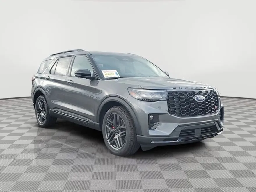 2025 Ford Explorer ST photo 1