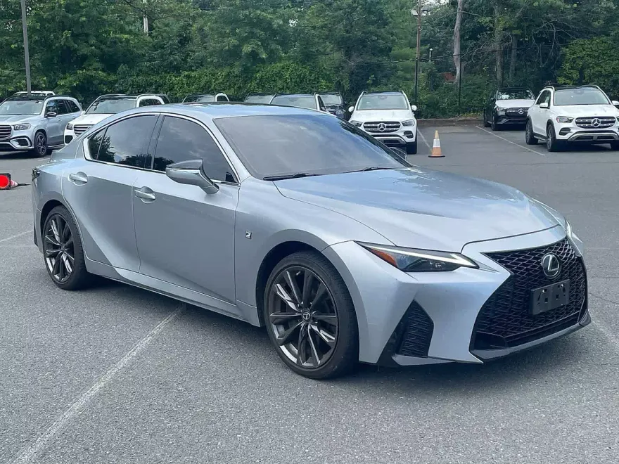 2022 Lexus IS 350 F SPORT photo 1