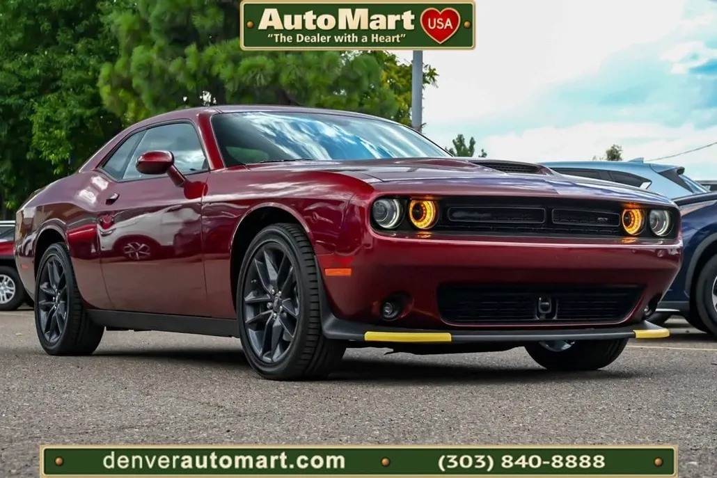 2023 Dodge Challenger GT photo 1
